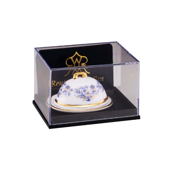 Picture of Serving Plate with Cover - Blue Onion Gold Design